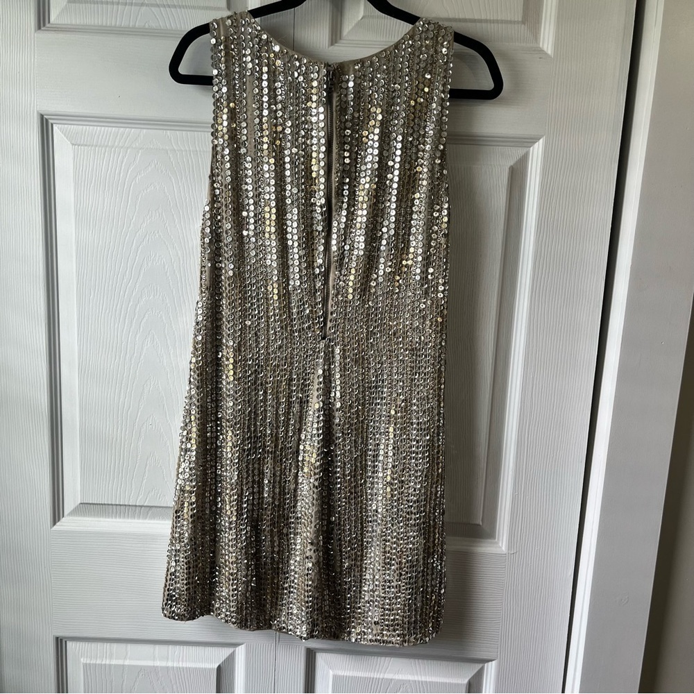 ALICE + OLIVIA Gold / Silver Sequin Dress size 4 - Picture 5 of 9